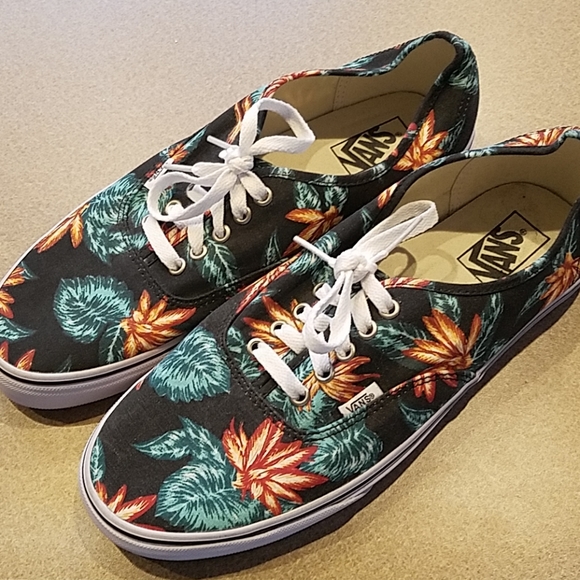 Vans Other - Van's Floral Design Sneakers (New w/o tags)
